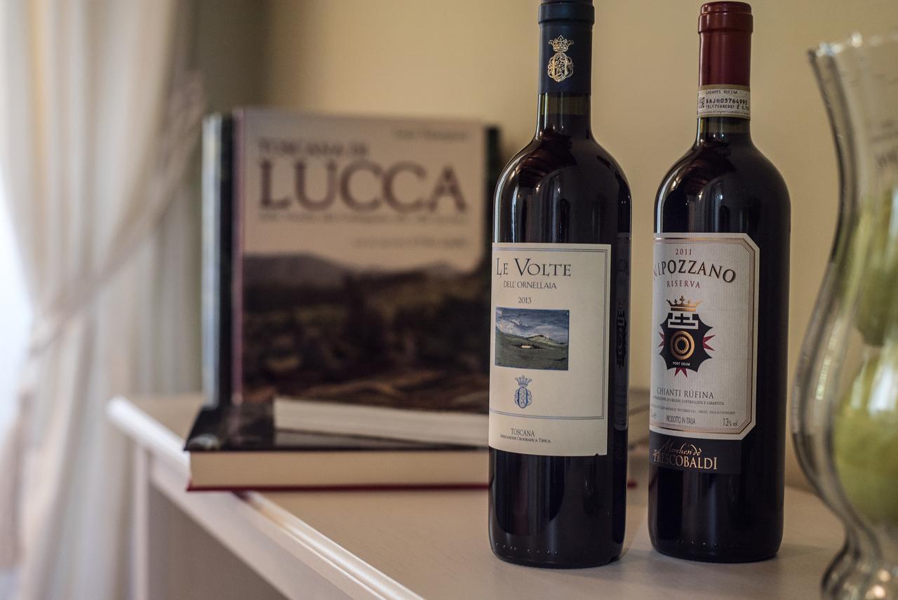 B&B Residenza Di Via Fontana Lucca Kültér fotó
