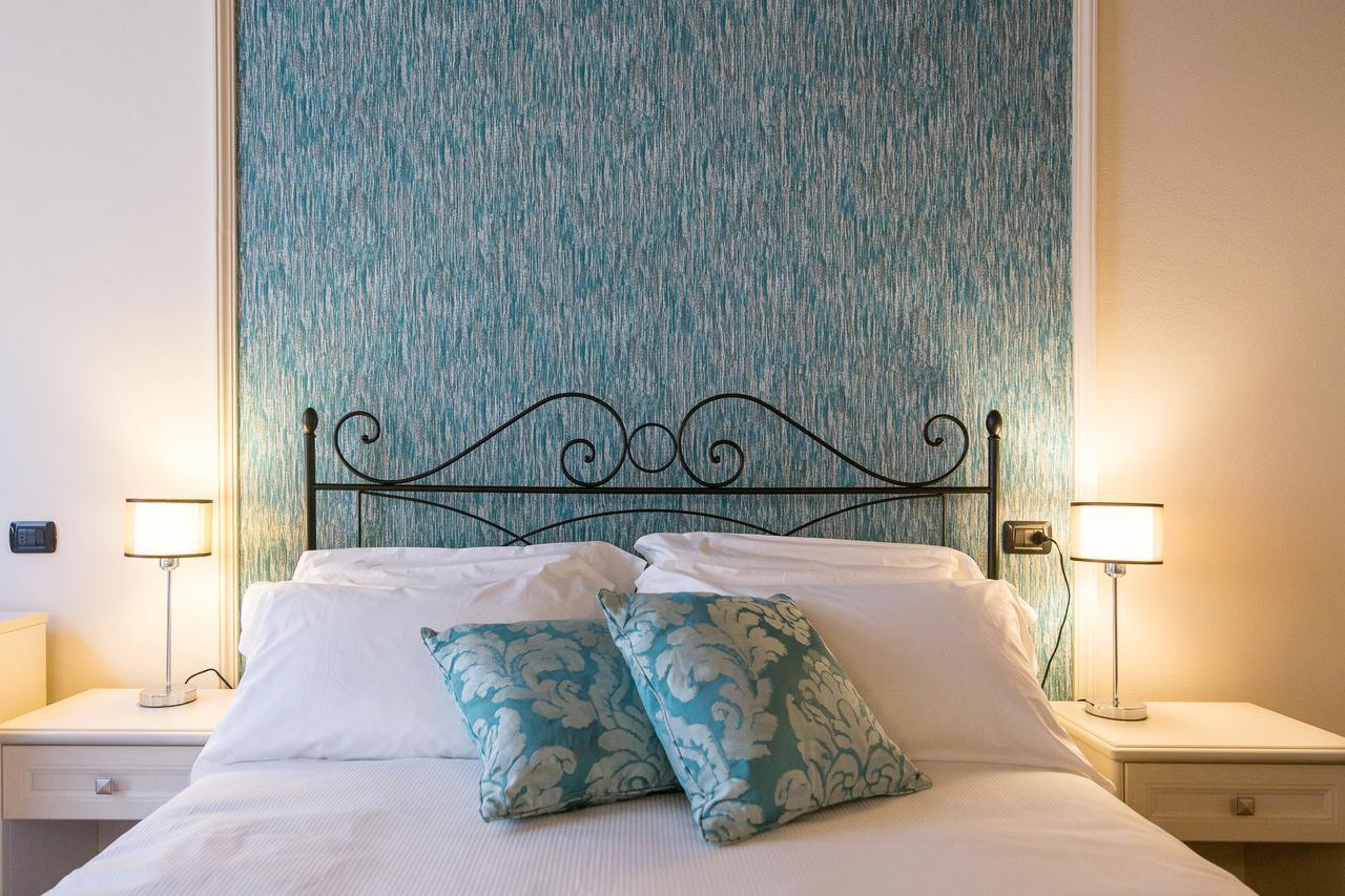 B&B Residenza Di Via Fontana Lucca Kültér fotó