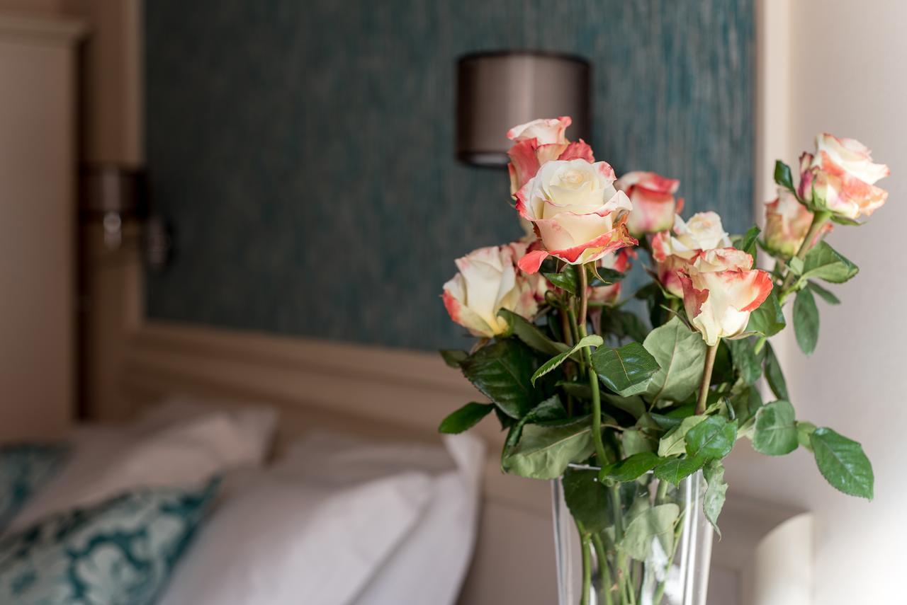 B&B Residenza Di Via Fontana Lucca Kültér fotó
