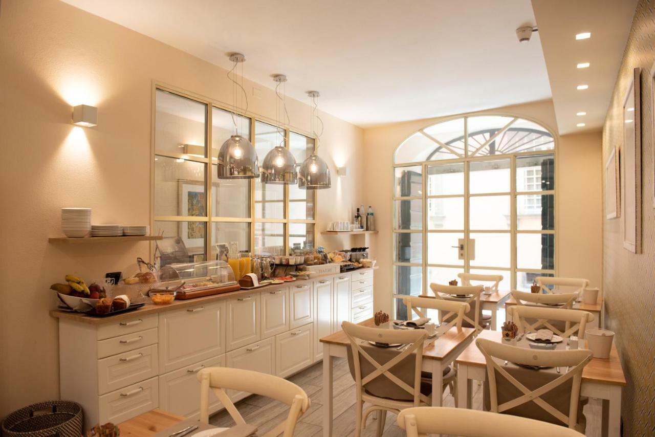 B&B Residenza Di Via Fontana Lucca Kültér fotó